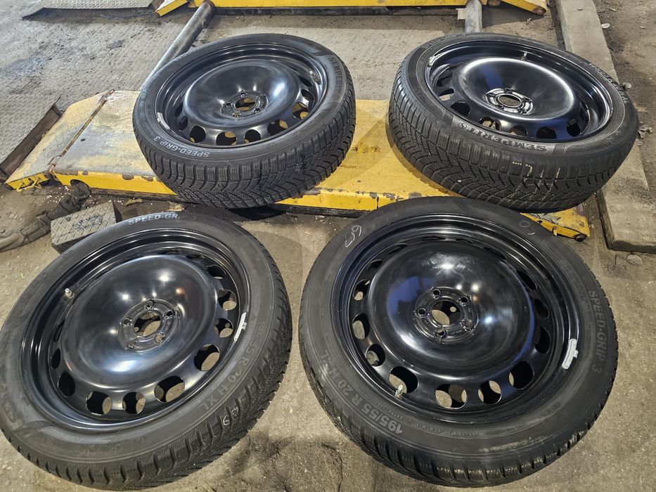 Koła Zimowe Renault Scenic IV-R20 5x114.3-Semperit 8mm+ Czujniki