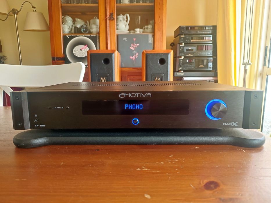 Emotiva BasX TA-100 Amplificador/Pre/Dac/Phono/FM Receiver Impecável!