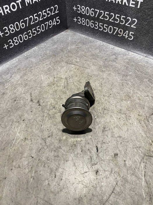 Клапан EGR подачі вторинного повітря VAG 2.4 2.8  078131101F  72256000
