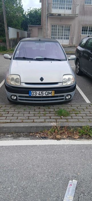 Vendo renault clio 1.2 gasolina do ano 2000