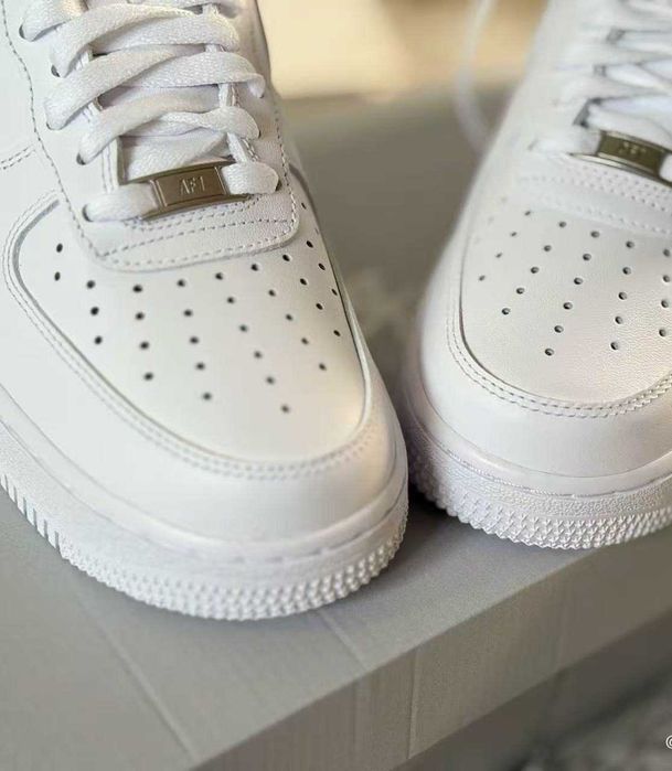 Buty meskie Mokasyny Nike_Air_Force_1_Low '07_Biały R.39