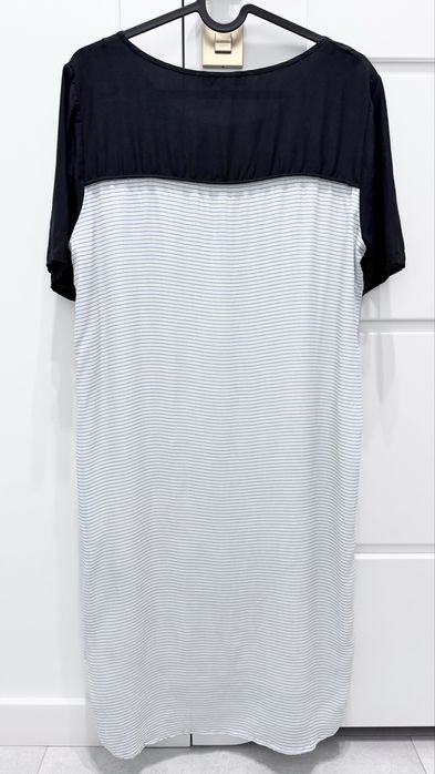 Sukienka w paski na krótki rękaw 40% jedwab silk 60% wiskoza Second Female