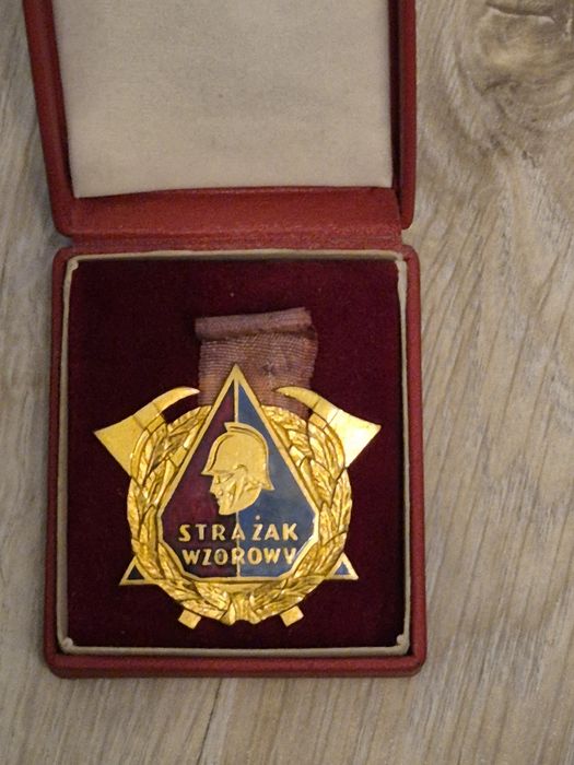 Wzorowy Strażak starsza z etui
