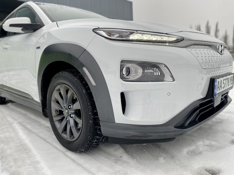 Hyundai Kona 64кВт 2019p без ДТП