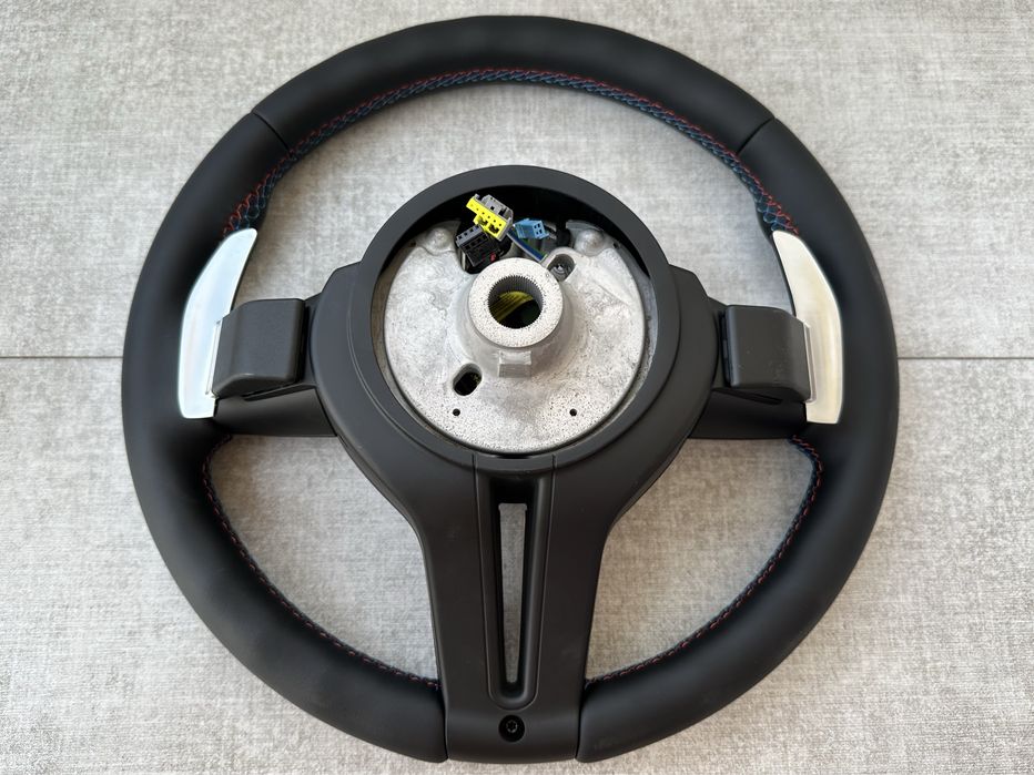 М руль BMW E60 E61 E63 E53 E83 E85 E46 E39 E38 X5 болт он