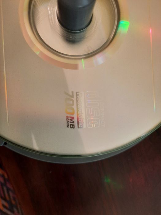 CD-R 700 МБ с кейсов 15 штук.