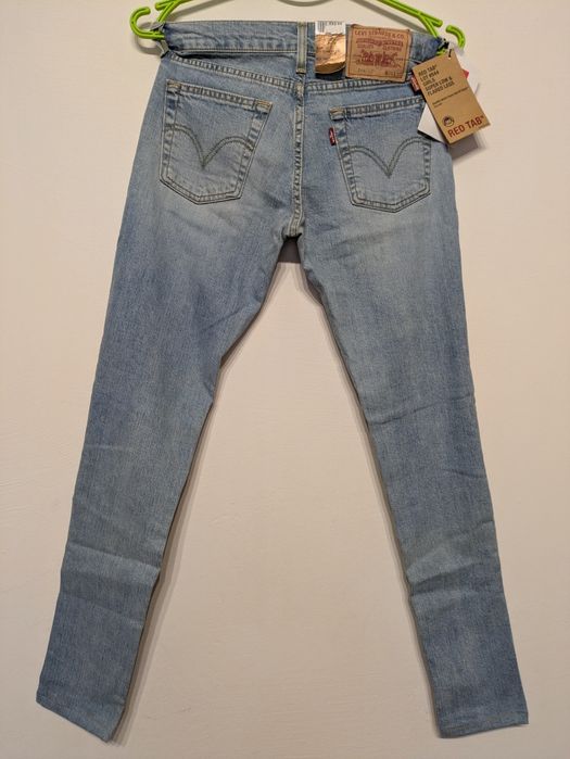 Dżinsy "Levi's" 544 Red Tab, rozmiar 28/32,nowe,niebieski. Pozdrawiam.