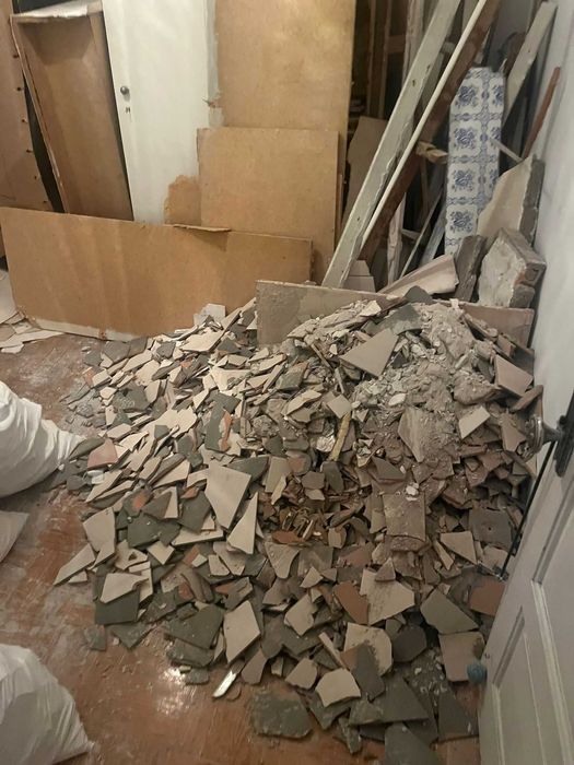 Recolhas de entulho madeiras pladur lixo sucatas moveis i outros