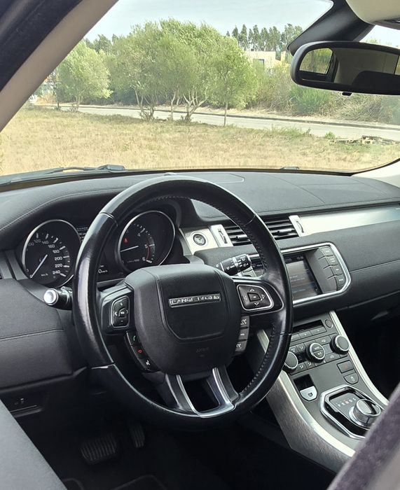 Range Rover Evoque 2.2 diesel — photo 3