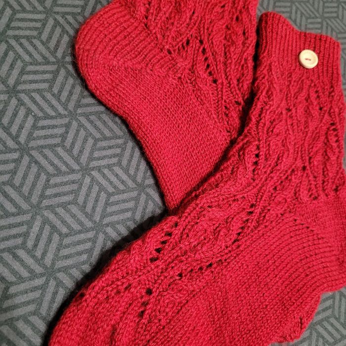 Носки ручной работы