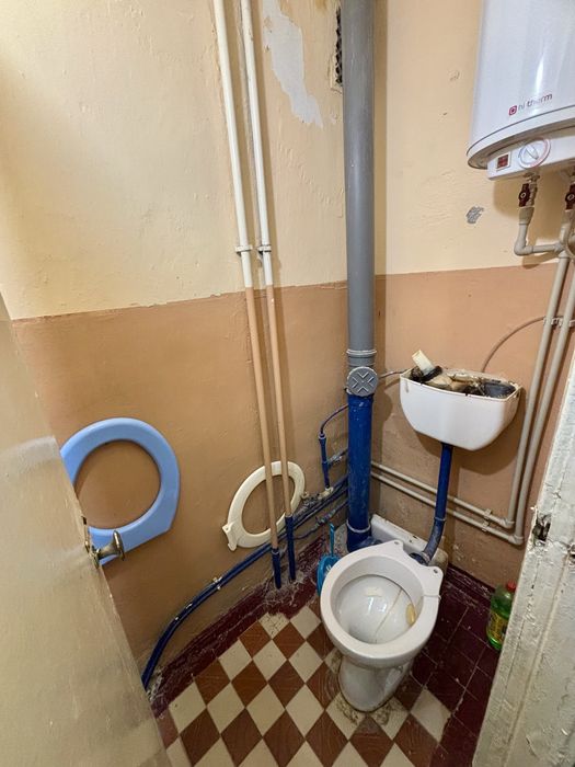 Продам кімнату Театральна