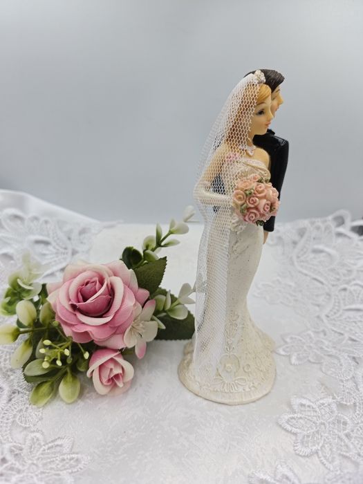 Figurki ślubne ...