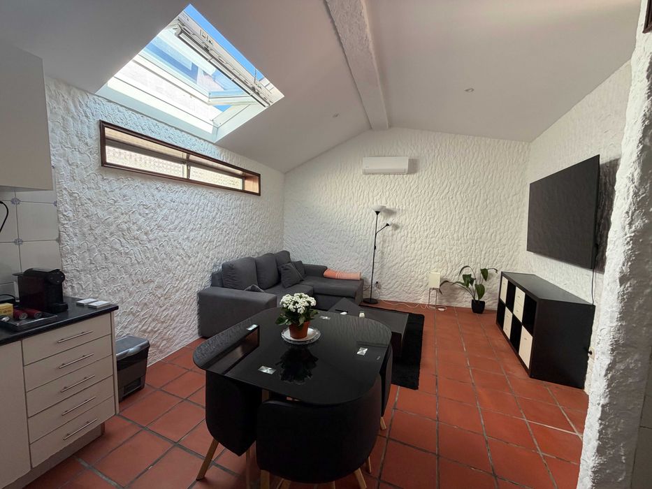 Arrendo moradia T1 renovada e moderna