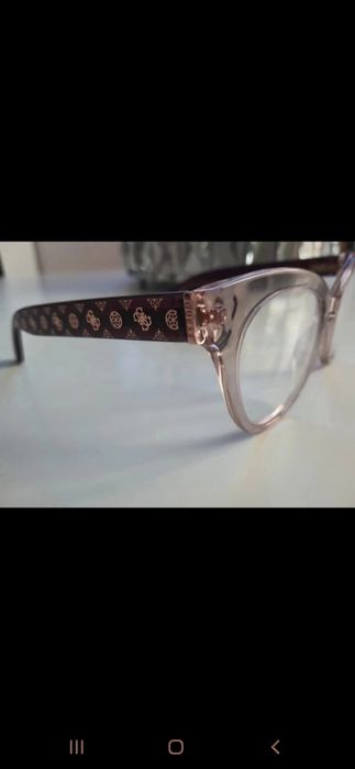 Oprawki GUESS  piękne