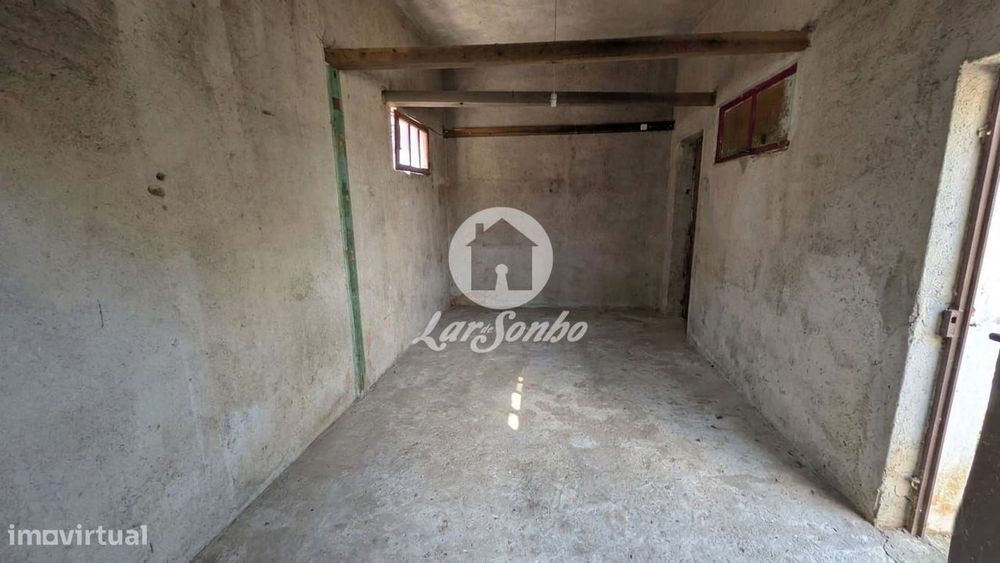 Moradia T3 com Terreno de 890 m² em Aves, Santo Tirso