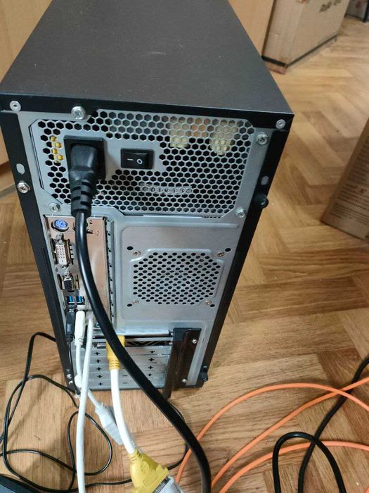 Продам ПК 16Gb-DDR3 i5-4670 RX 570  SSD+HDD