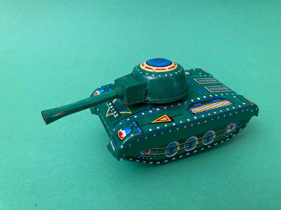 Brinquedo em chapa Tank Friction Type MF-074 Antigo