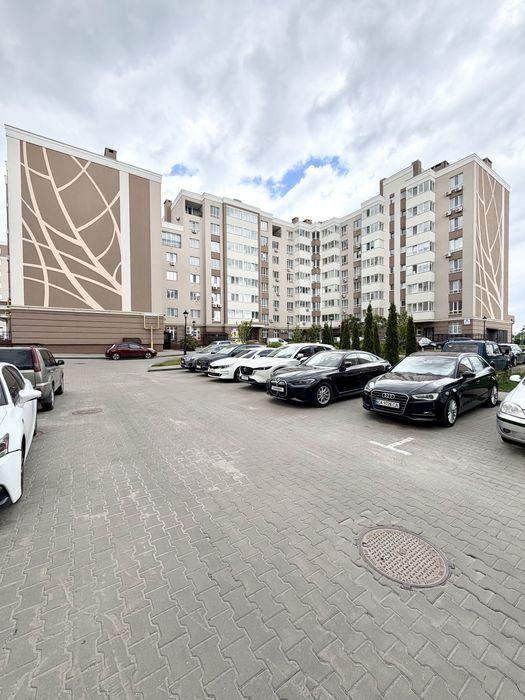 Без комісіі. Продаж 2 кімнатноі квартири у закритому ЖК Озерний Гай пляжі зони відпочинку озера у Вашому доступі  Киівська область село Гатне