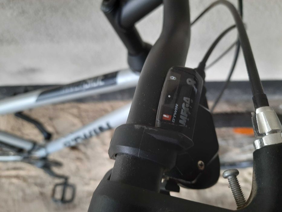 Rower trekkingowy BTWIN  Riverside 120
