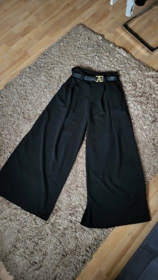 Spodnie szerokie z paskiem