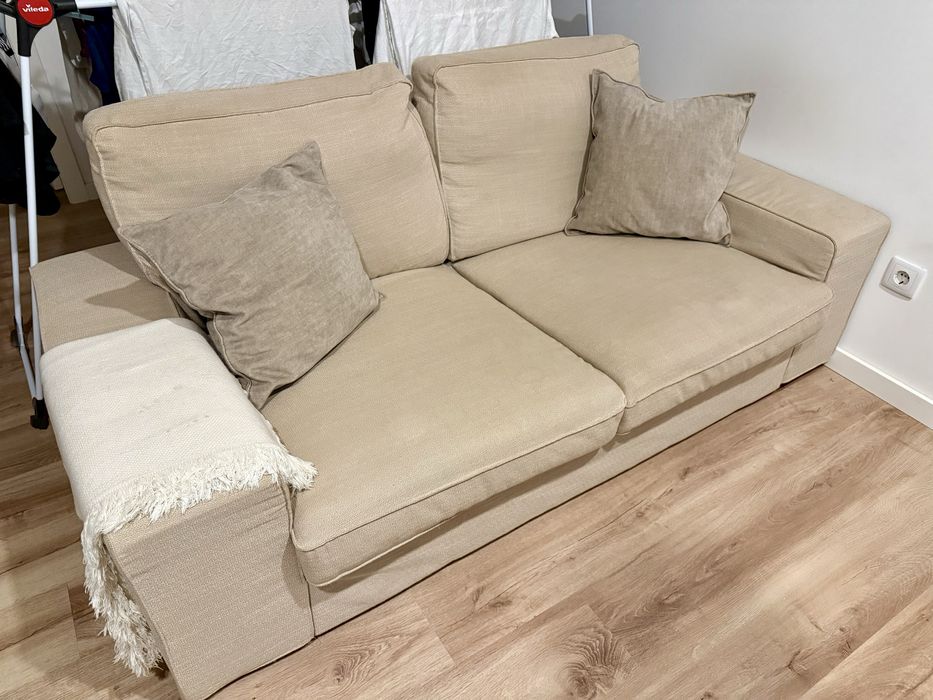 Sofá dois lugares bege - Kivik