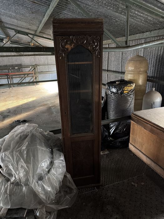 Stary kredens do remowacji