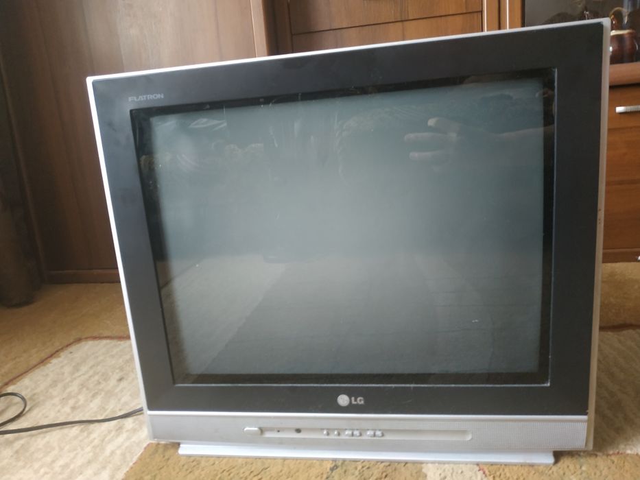 Продам телевизор LG