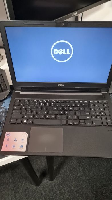 Laptop Dell Vostro 15 3000 – i3 / 8GB RAM / Windows 10 Pro