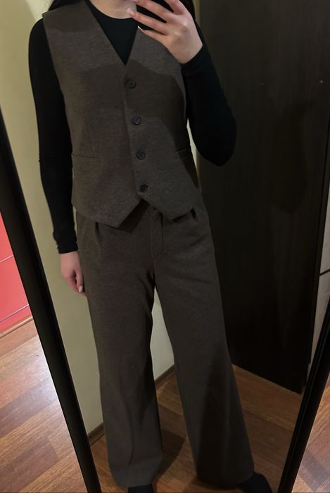 Жіночий костюм двійка штани палаццо з жилеткою теплий
