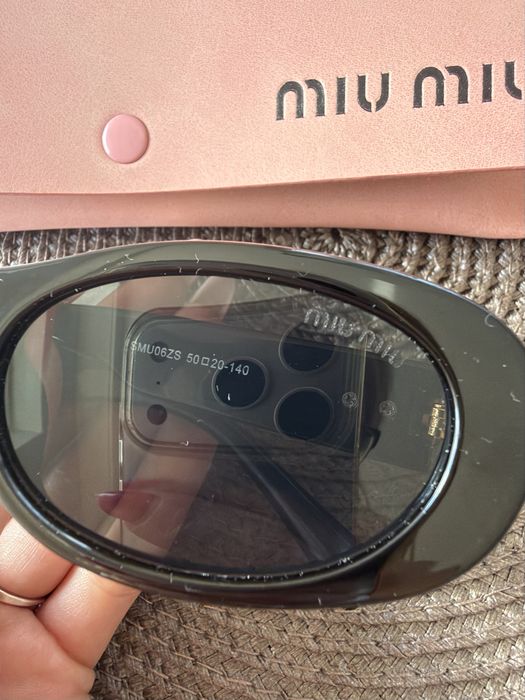 Okulary przeciwsłoneczne MIU MIU