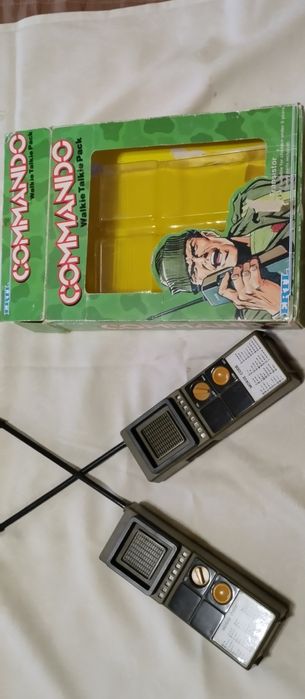ERTL Commando Pack Army Walkie Talkies Toy