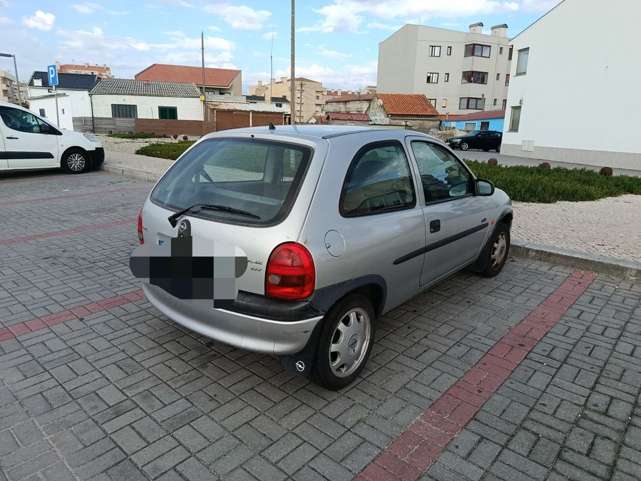 Opel corsa                        .