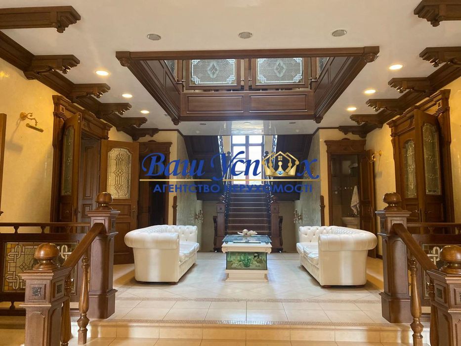 Аренда дома в центре Киева. Бот Сад. ул Добролюбова. Печерск