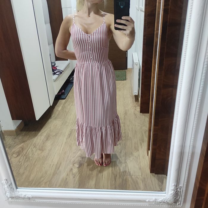 Sukienka na ramiączkach Reserved XS