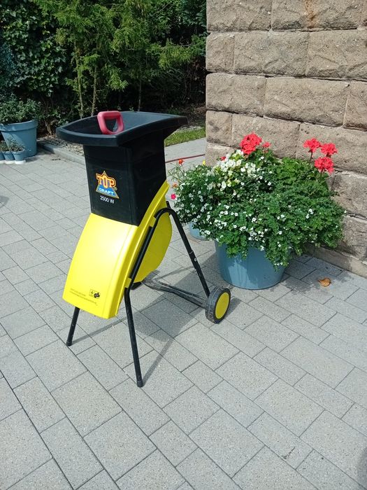 Rozdrabniacz do gałęzi rebak