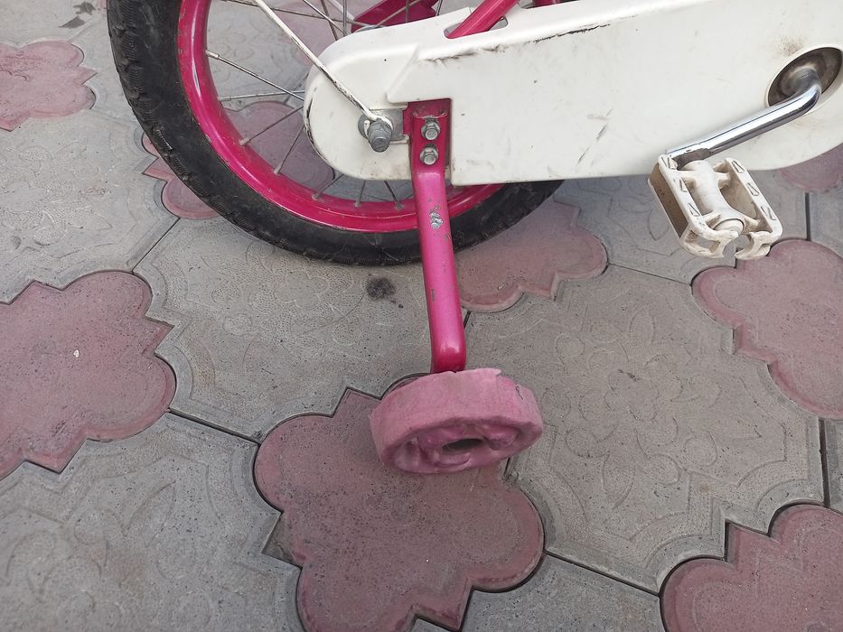 Дитячий велосипет.