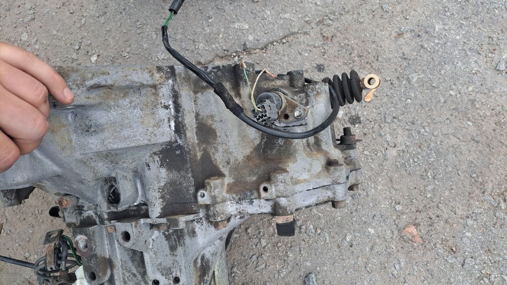 Коробка передач мазда 2.0 дизель mazda ditd 323 MPV Premacy 626 rf2a