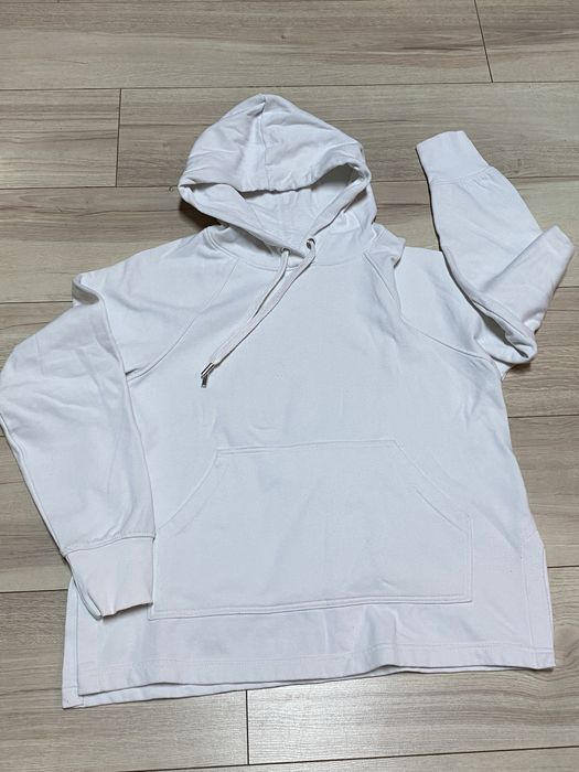 Biała bluza H&M bascis typu Loose Fit. Rozmiar XS.