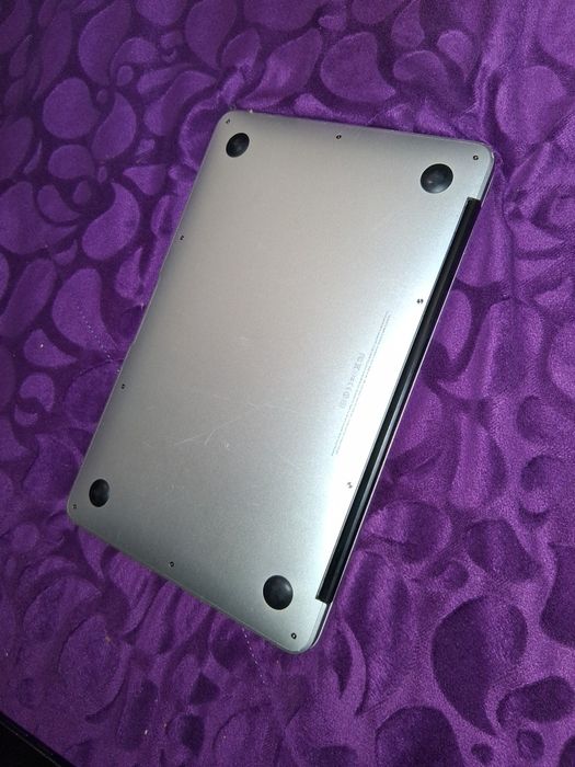 Portátil Apple versão 10.15.7 Macbook Air