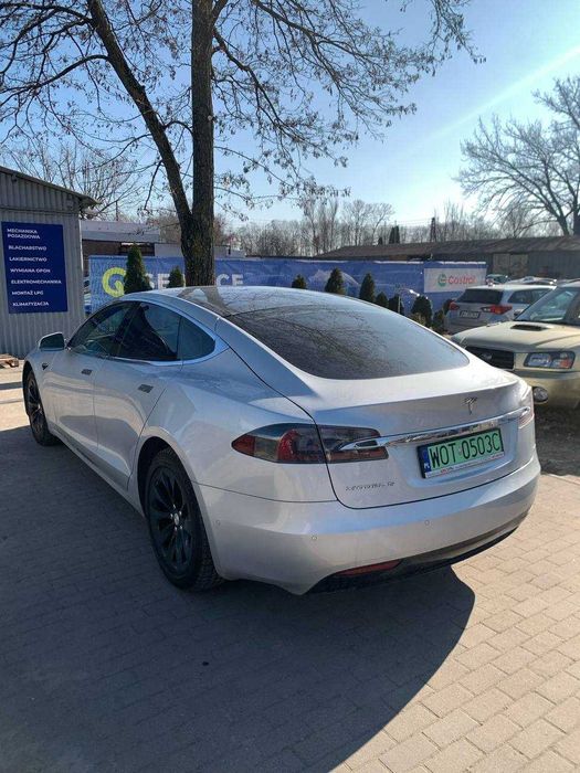 Tesla S 75d 2017