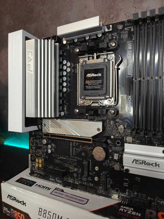 Материнська плата ASRock B850 Pro RS Wifi (AM5) 7000-9000 Серія AMD