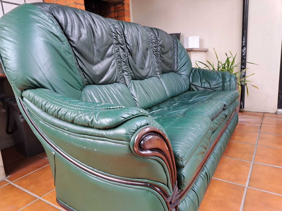 Sofá cama em pele