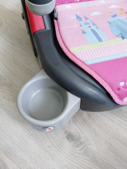 Fotelik samochodowy dla dziewczynki Graco księżniczki Disney