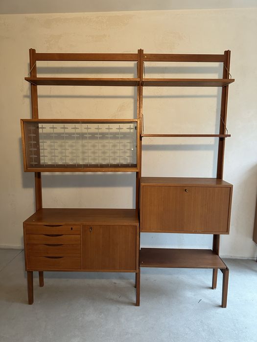 Norweski regał tekowy