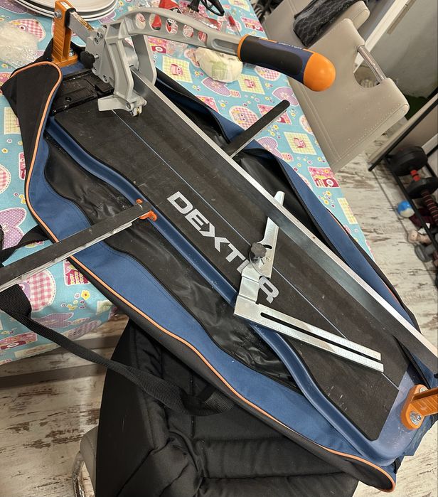 Máquina Cortador de Azulejos DEXTER – Profissional (60cm) A funcionar