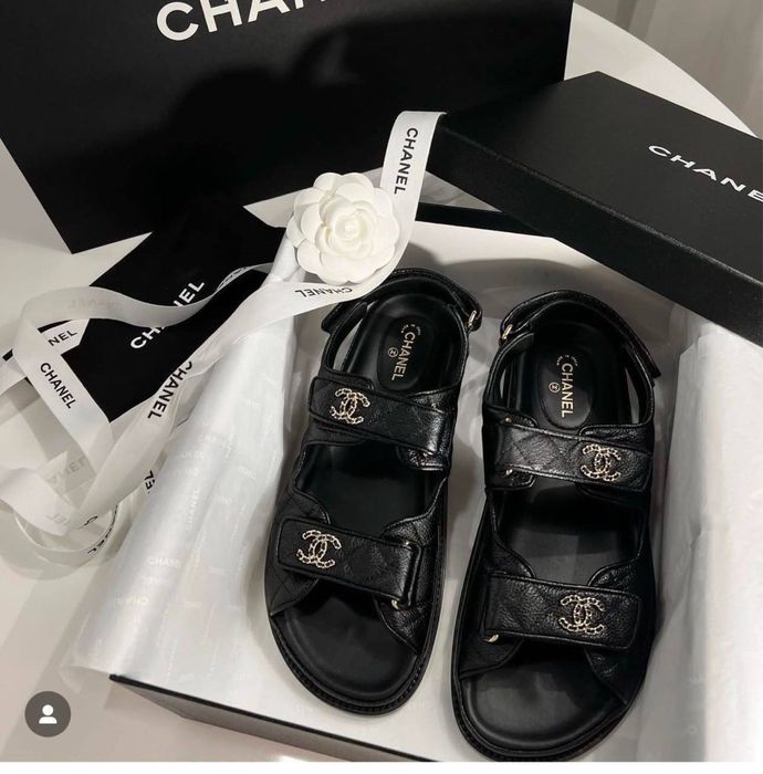 Жіночі босоніжки