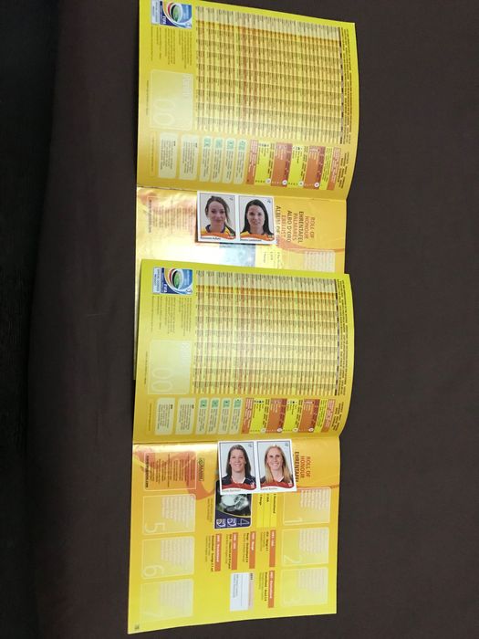 Caderneta cromos vazia WC Women 2011