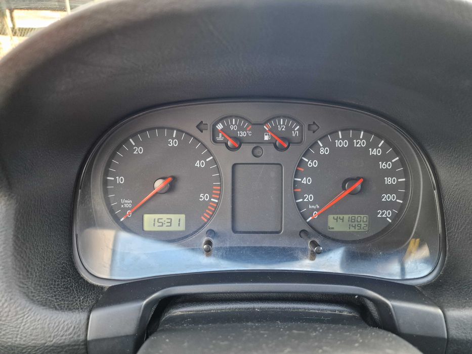 VW Golf  1.9TDI VP 110cv