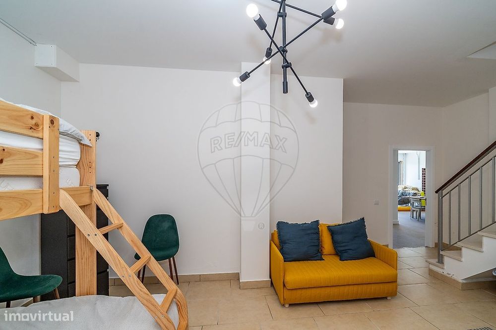 Moradia T4 para venda