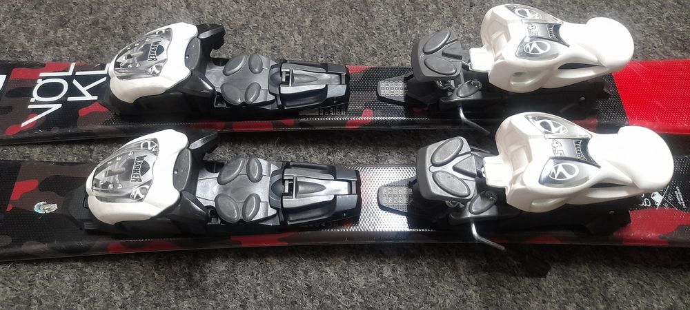 Narty Twin Tip VOLKL LEDGE Jr 88cm freestyle